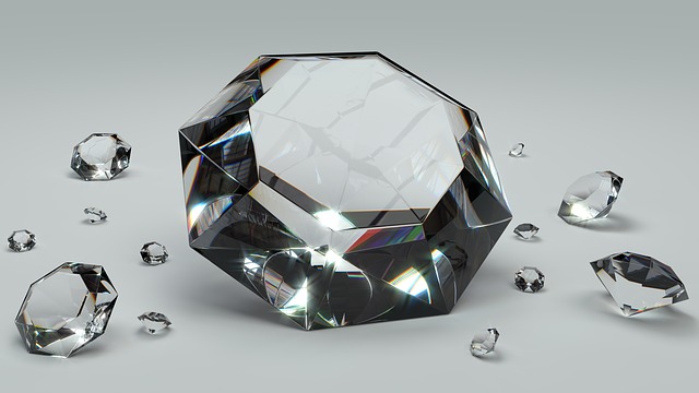 You are currently viewing יהלומים מול אבני חן אחרות: למה כדאי לקנות אותם?